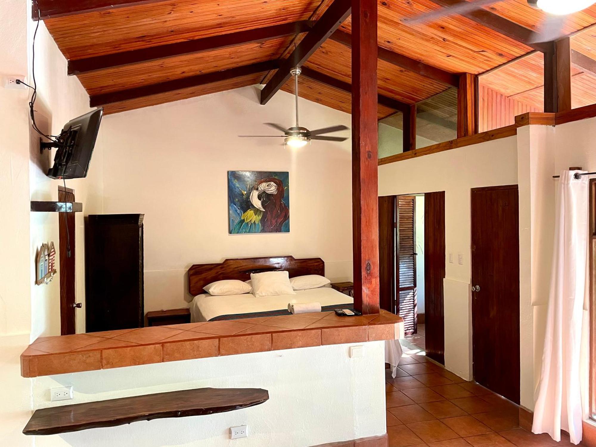 Rio Lindo Hotel Dominical Kültér fotó